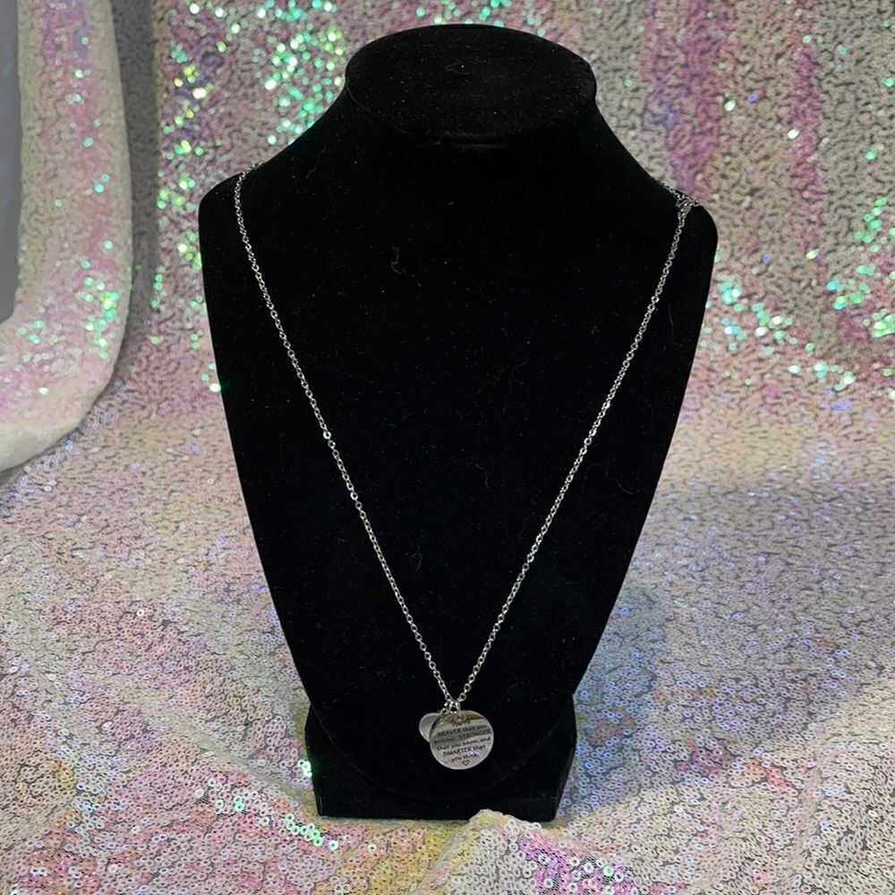 Brand new adjustable necklace 